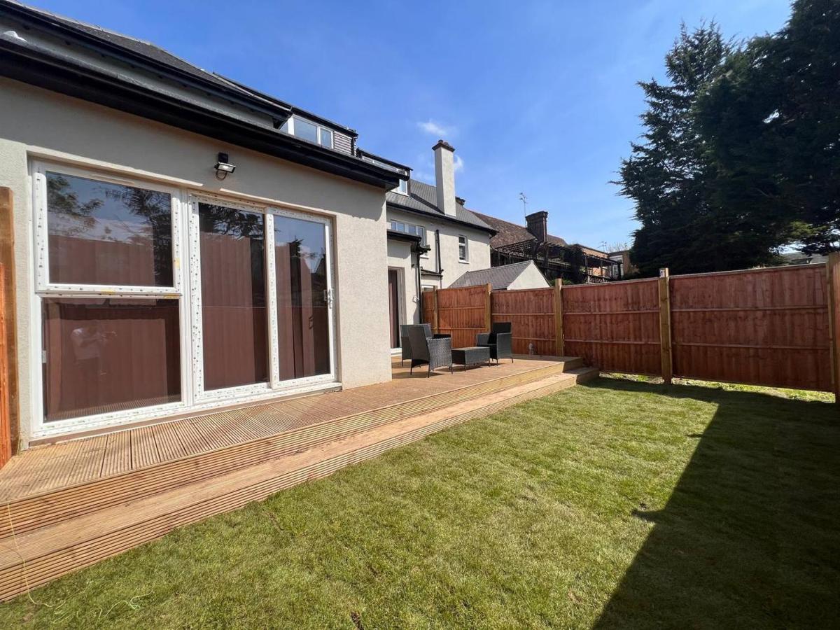 Ferienwohnung Star London Finchley Road 3-Bed Escape With Garden Exterior foto